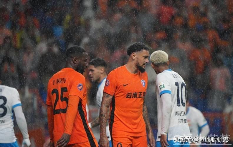 中超转会！云南大手笔，敲定巴乙双星+徐新+前国脚，签韦世豪失败